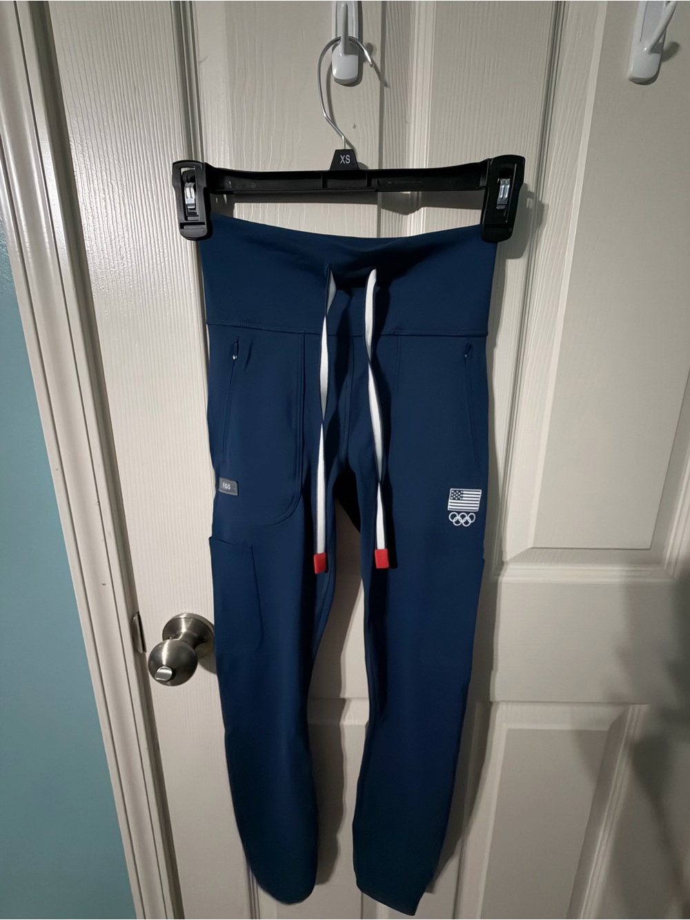 FIS Women’s Navy Blue Team USA Scrub Leggings Size XS NWOT